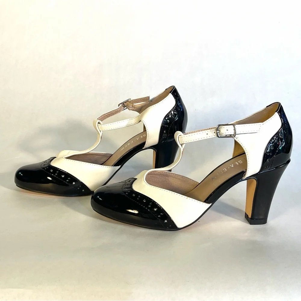 Gatsby II T-Strap Vintage Heels - Black and White - Picture 10 of 16
